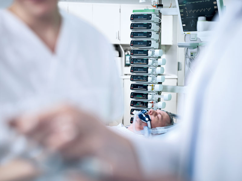 Patient på intensivafdeling
